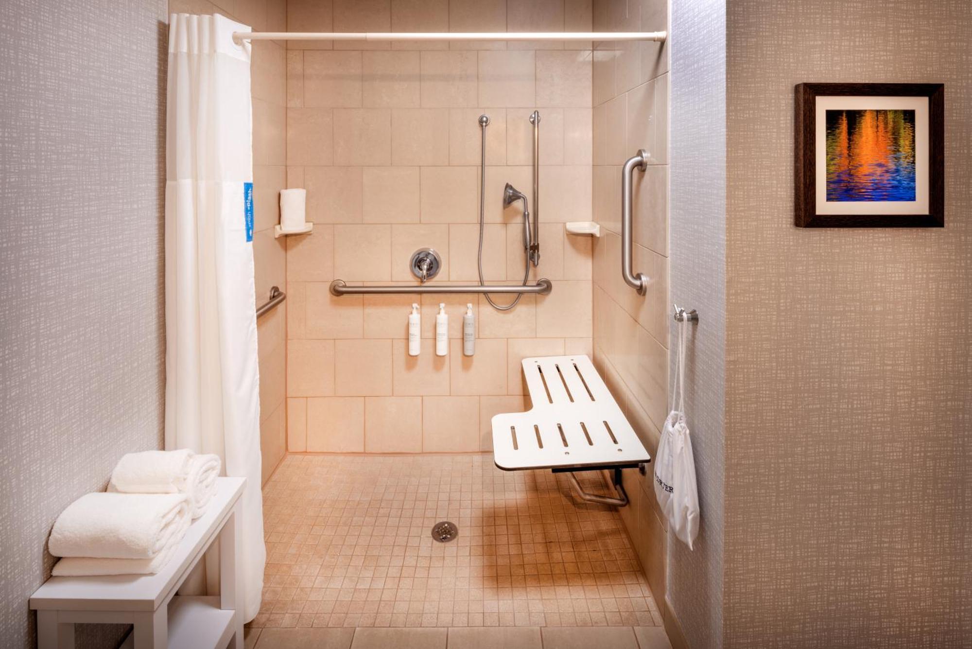 Hampton Inn 普尔曼 外观 照片